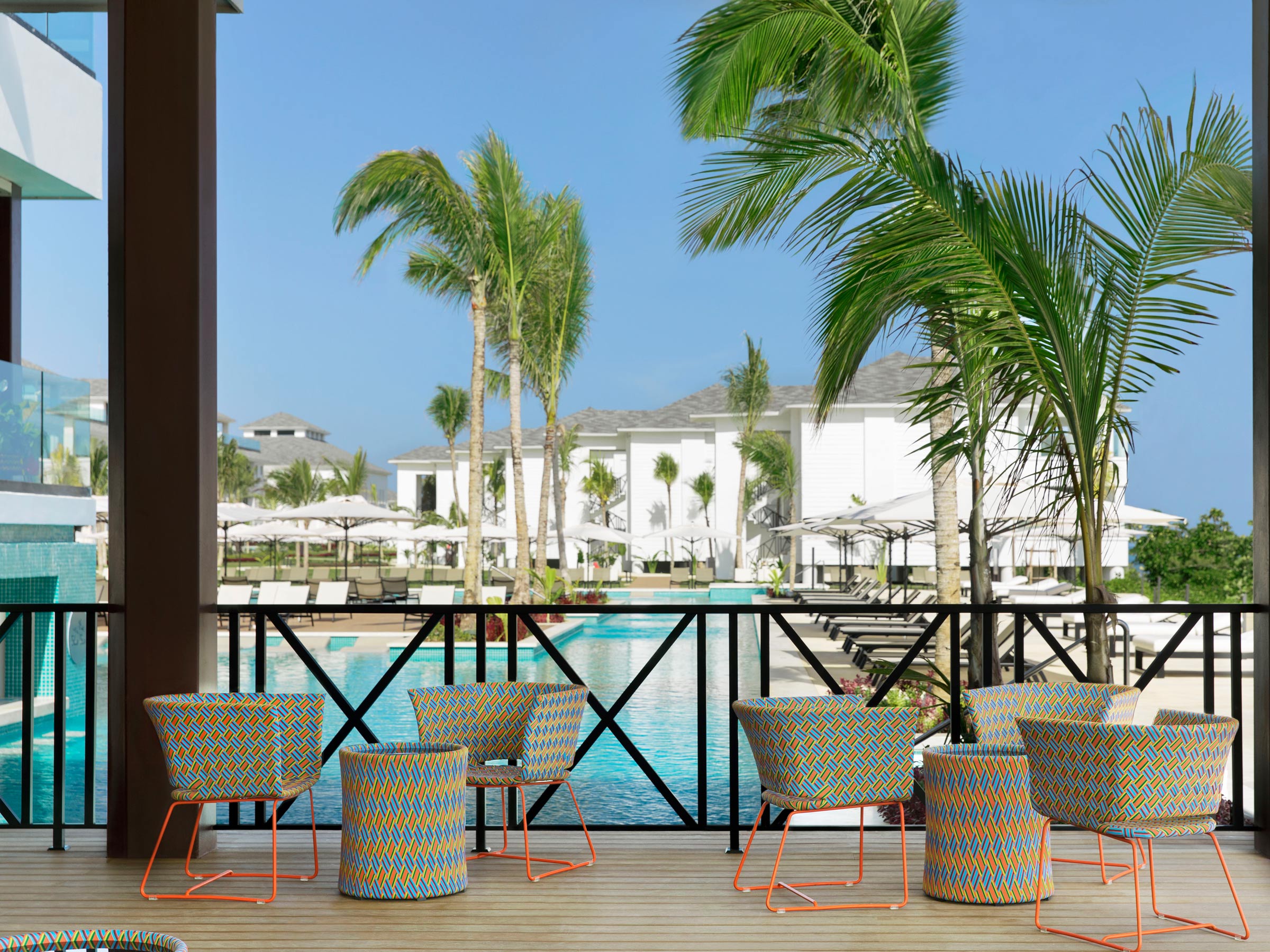 Grab a Drink at this Pool Bar at Excellence Oyster Bay Grab a Drink at this Pool Bar at Excellence Oyster Bay
