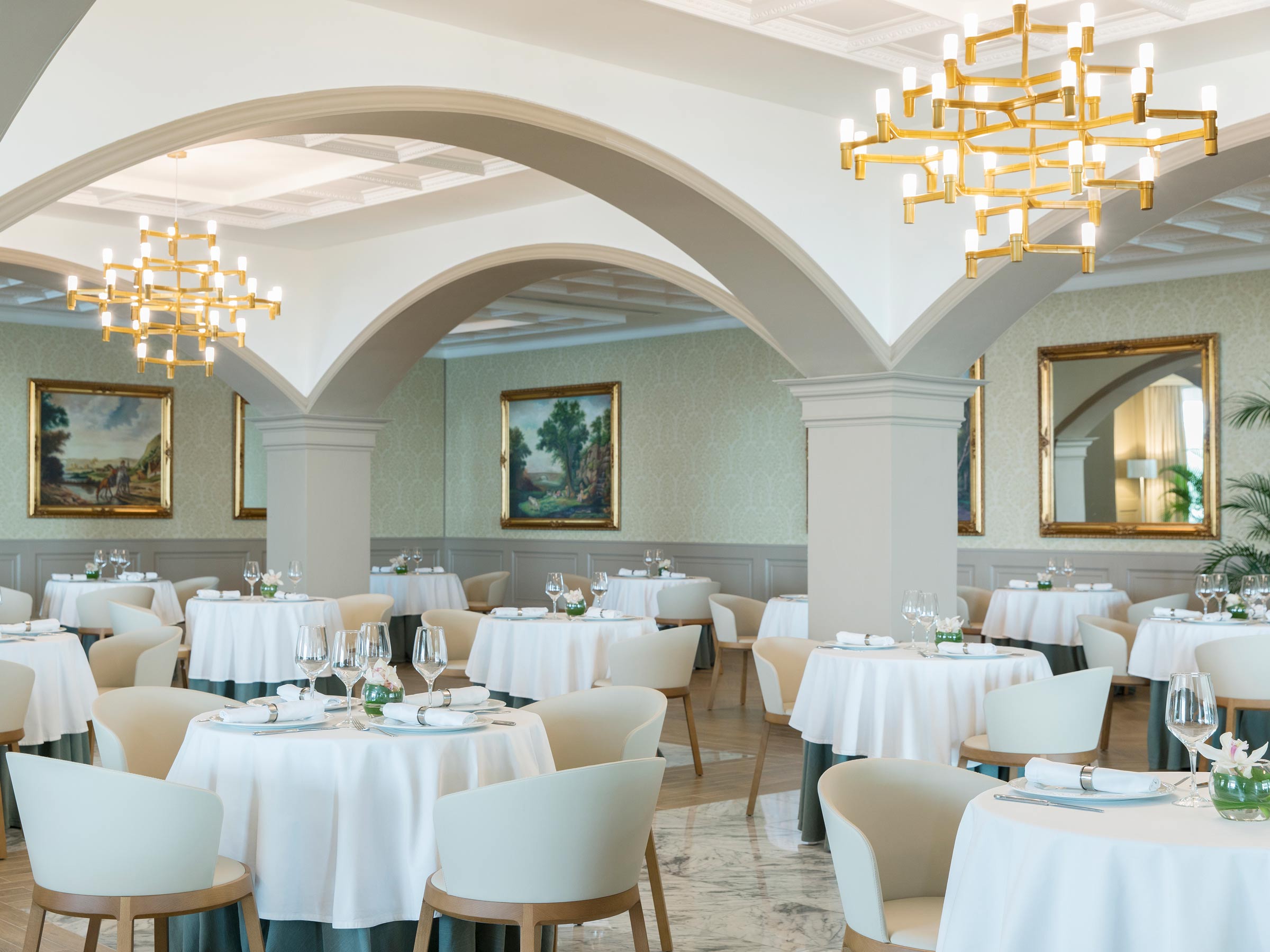 Indulge at One of the Best French Restaurants in Jamaica