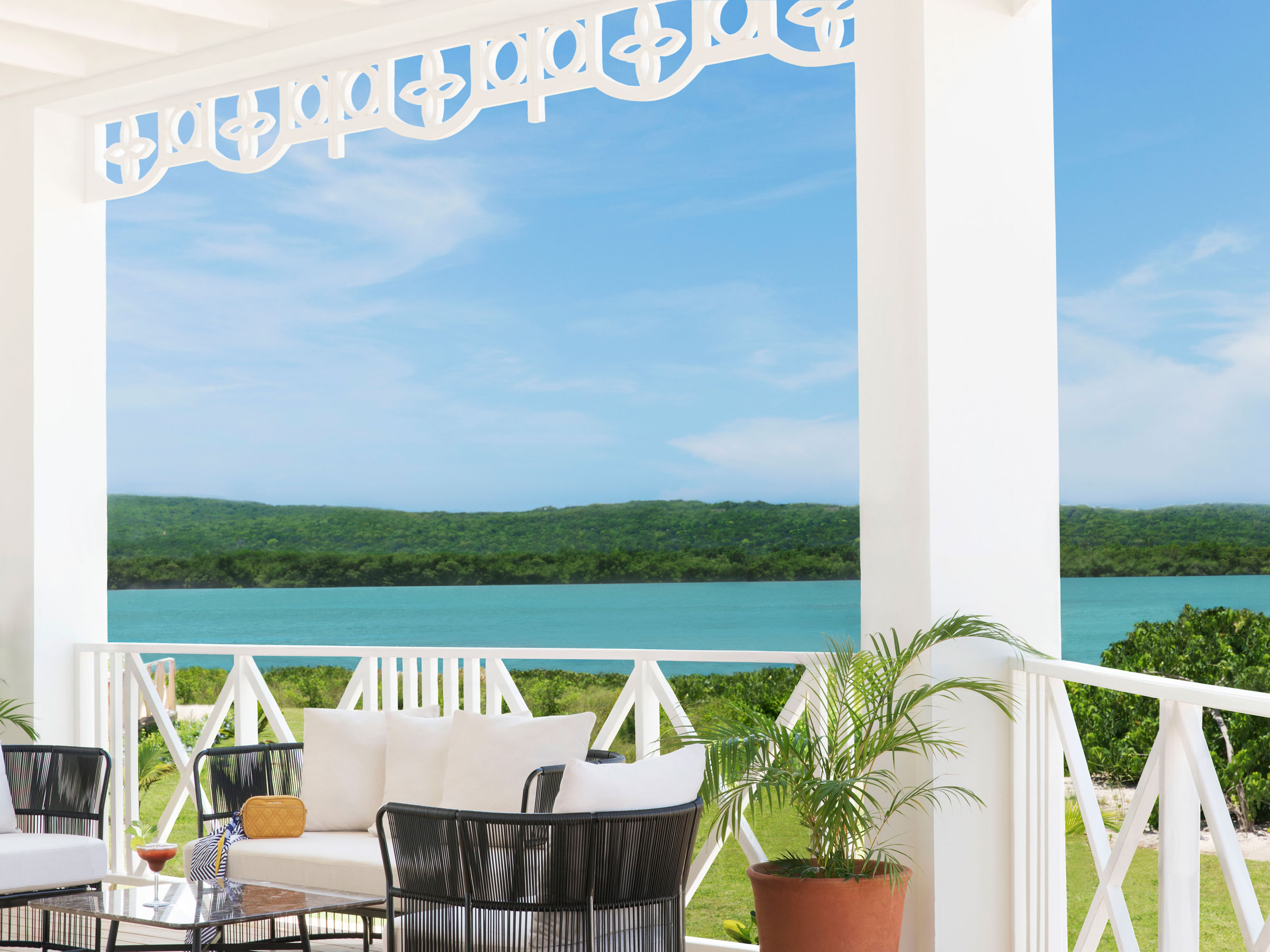 Exclusive Club Bars in Jamaica Luxury Hotels Exclusive Club Bars in Jamaica Luxury Hotels