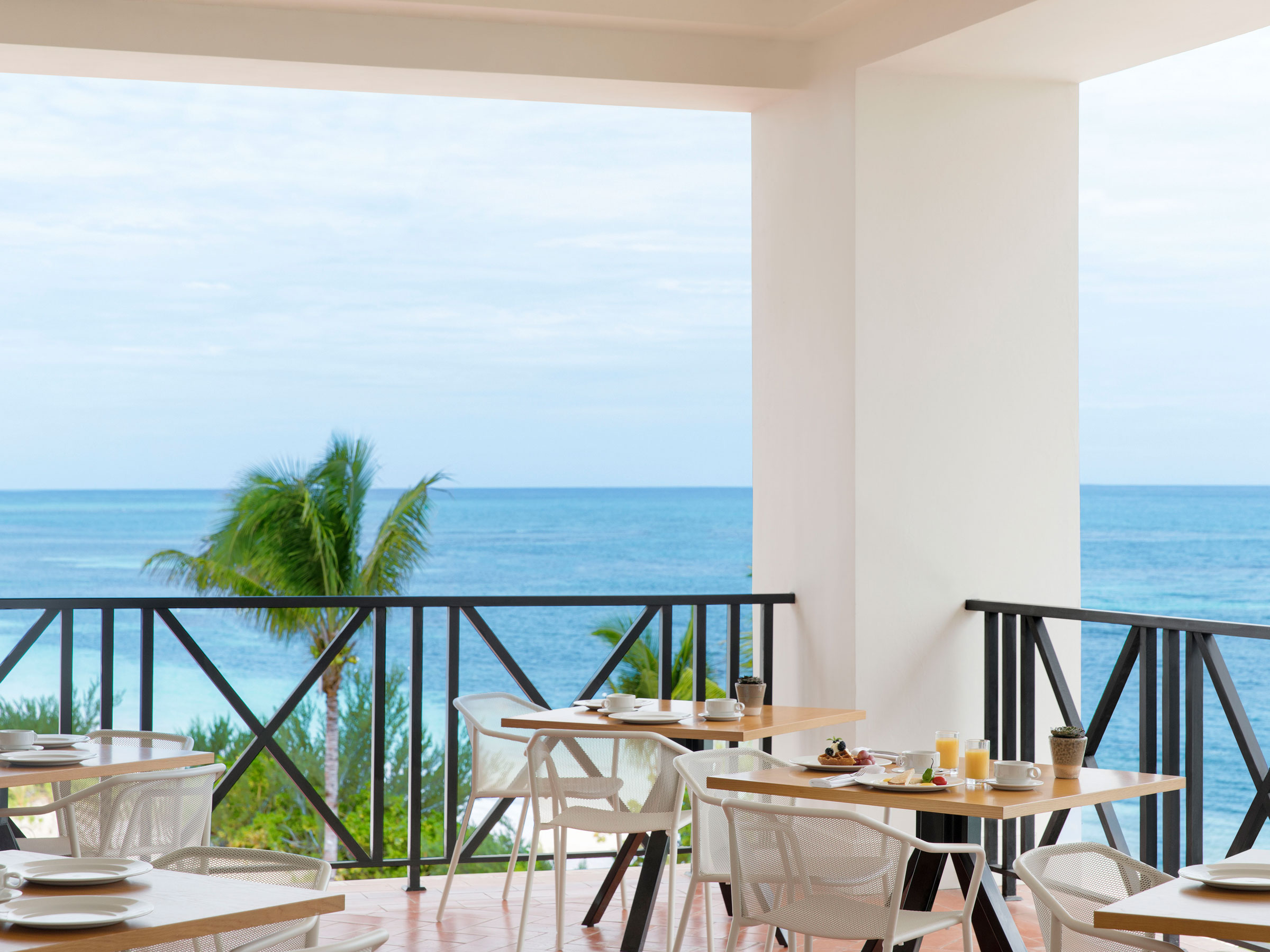 Resort Restaurants in Montego Bay with an Ocean View