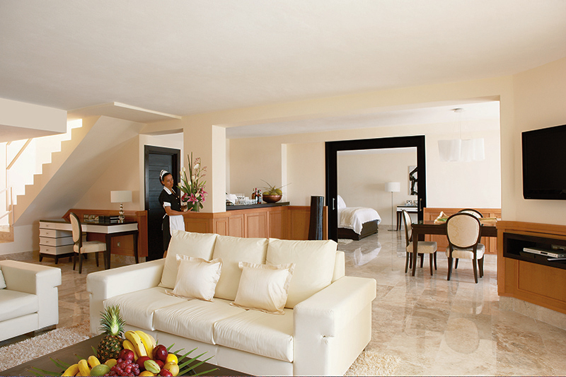 Relaxing suites for honeymooners in Cancun Relaxing suites for honeymooners in Cancun