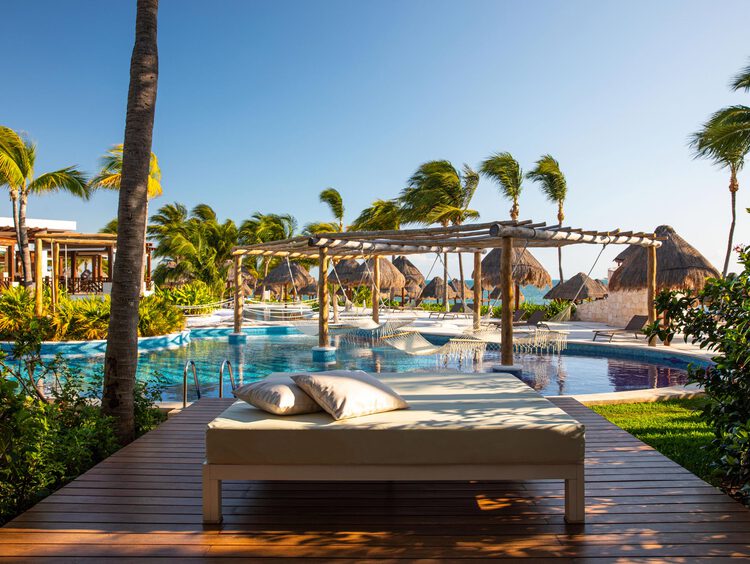 Swim-Up Suite in Cancun Mexico